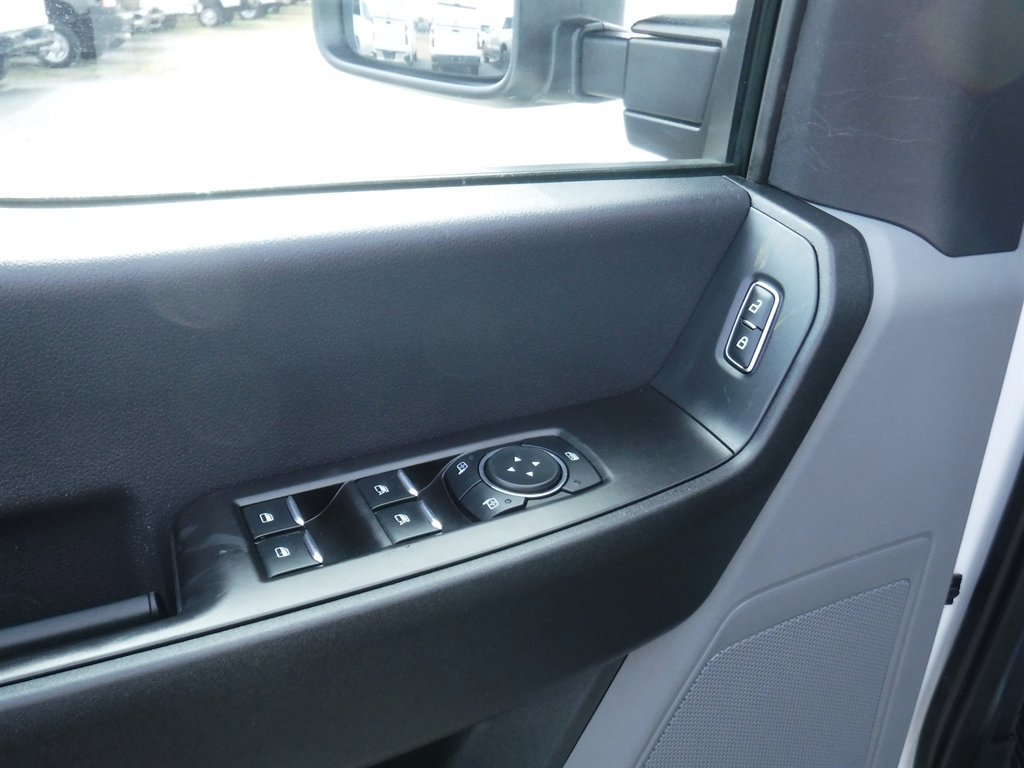 Used 2024 Ford F450 XL image 9