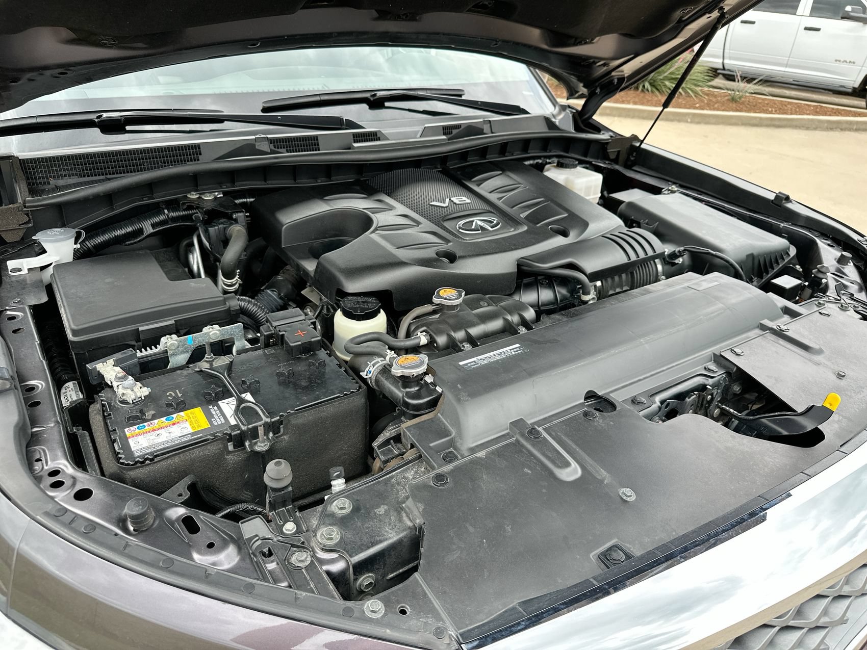 Used 2024 INFINITI QX80 Luxe RWD image 28
