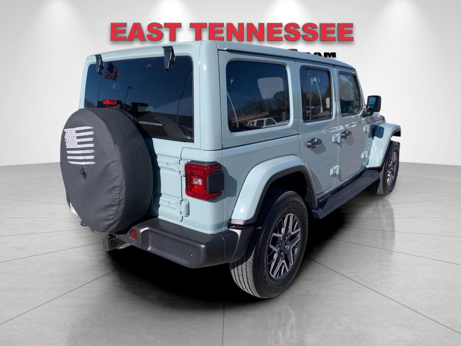 Used 2024 Jeep Wrangler Sahara w/ Technology Group image 3