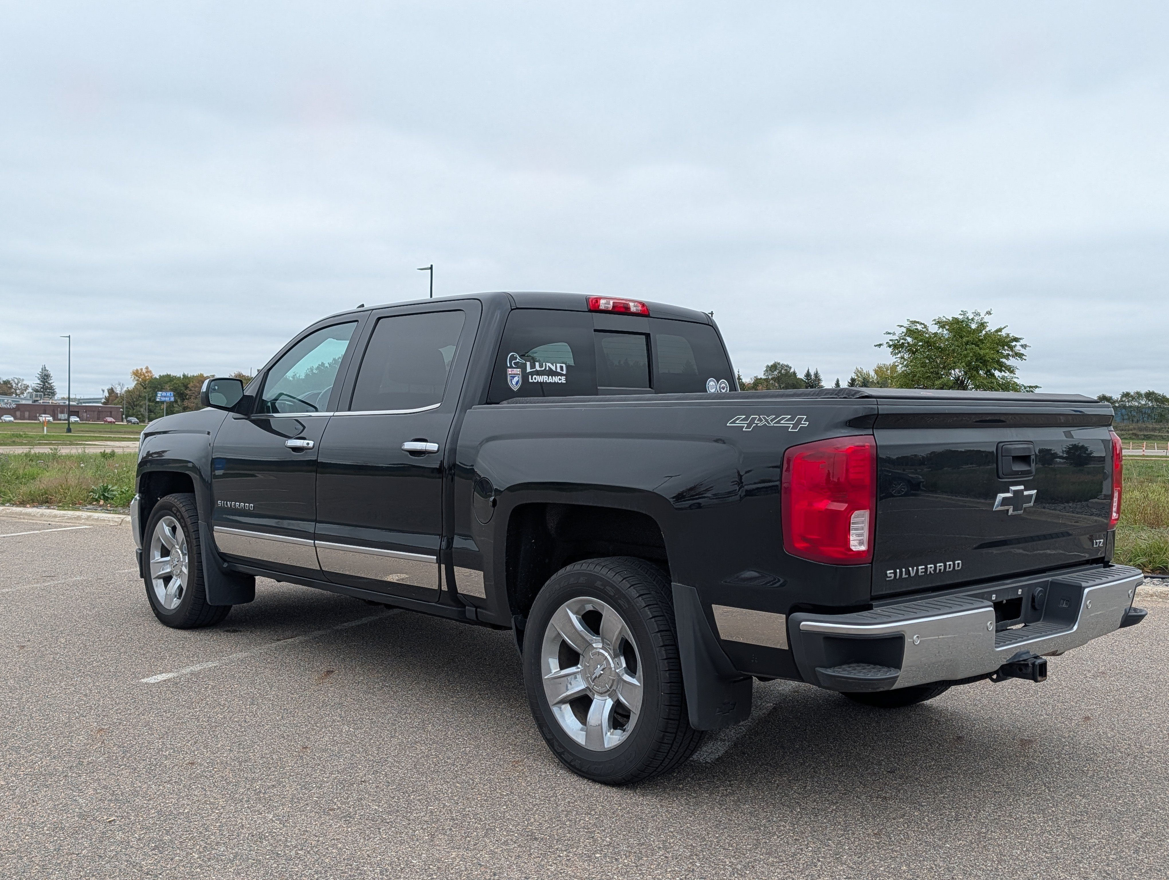 Used 2018 Chevrolet Silverado 1500 LTZ w/ Sport Package AWD/4WD image 3
