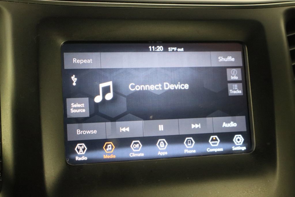 Used 2020 Jeep Cherokee Latitude Plus image 33