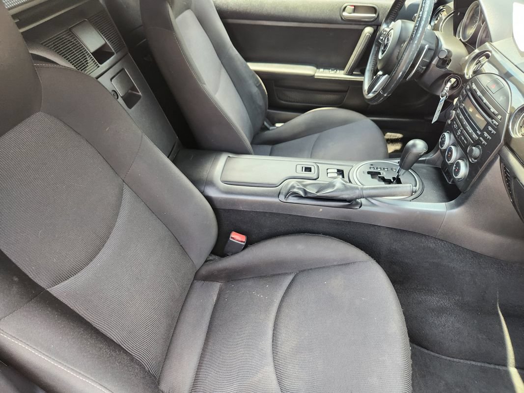 Used 2015 MAZDA MX-5 Miata Sport RWD image 17
