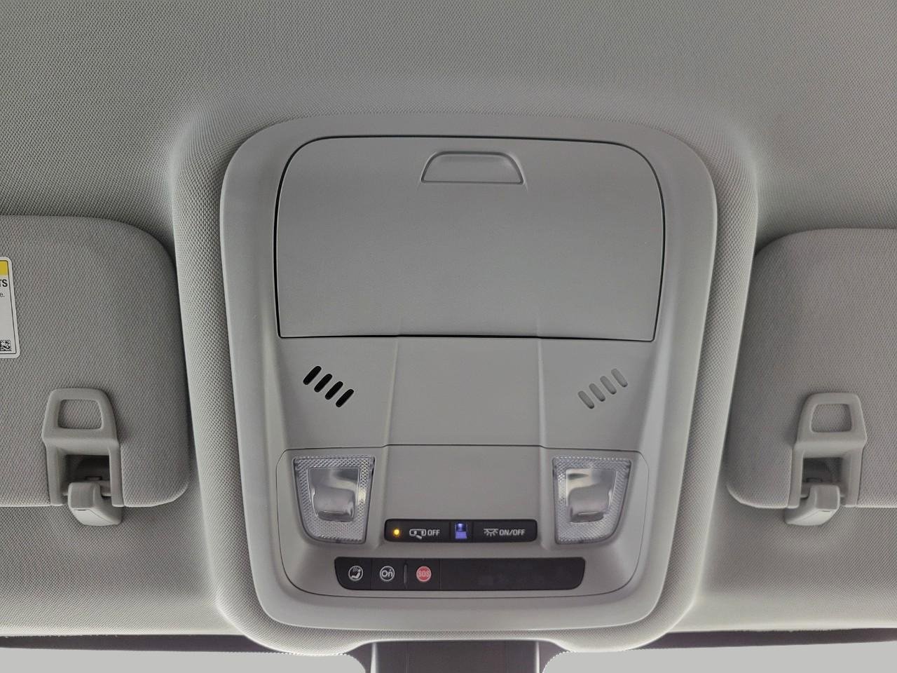 Used 2024 GMC Terrain SLE image 18