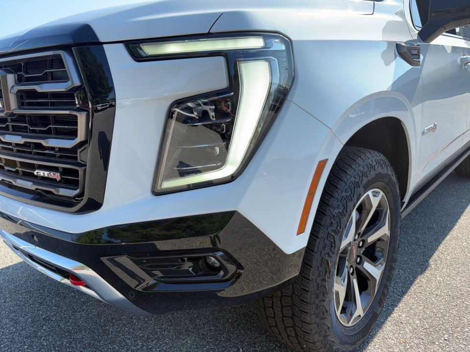 New 2026 GMC Yukon XL AT4 Ultimate AWD/4WD image 26