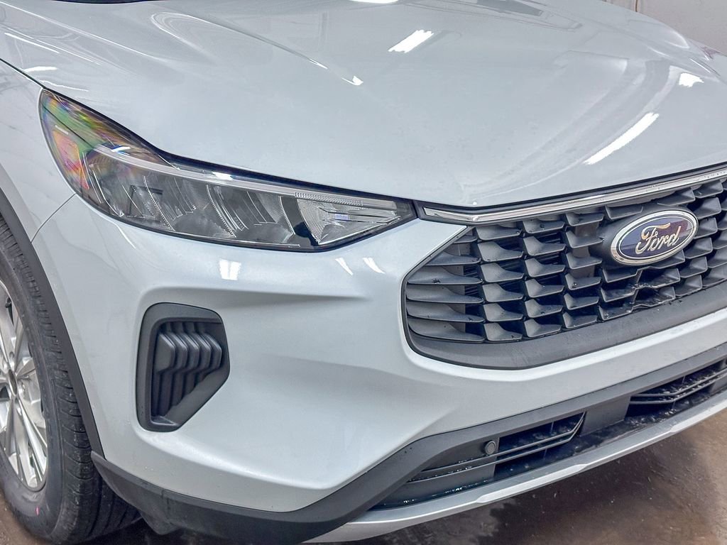New 2026 Ford Escape Active w/ Cold Weather Package image 12