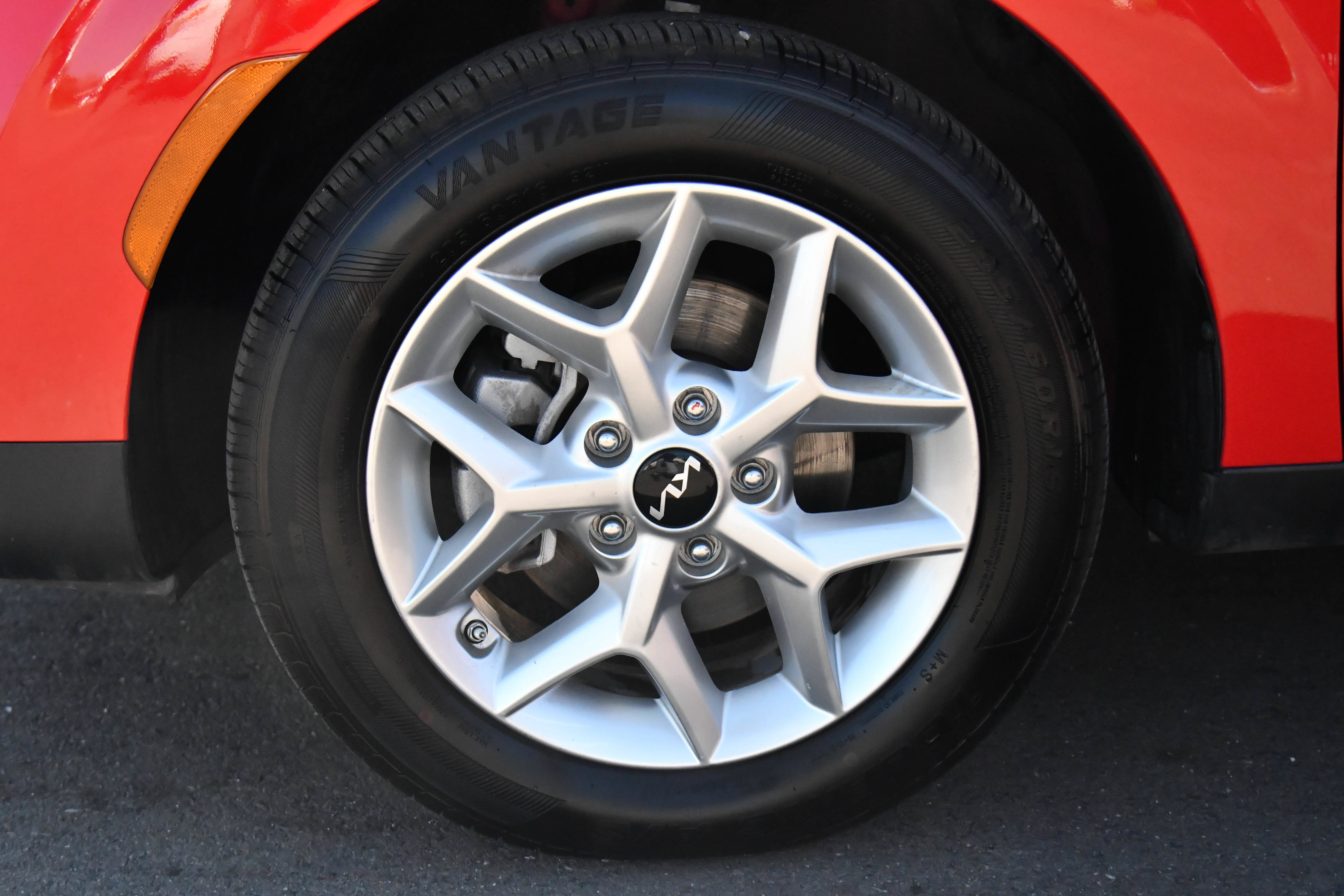 Used 2024 Kia Soul LX w/ Option Group 015 FWD image 12
