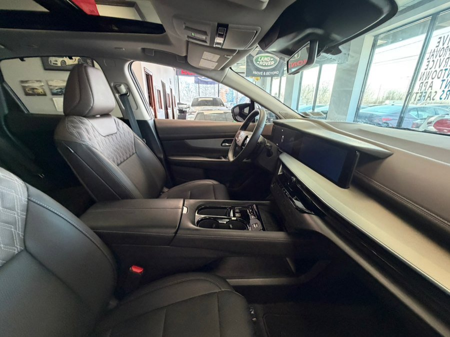 Used 2025 Nissan Murano Platinum w/ Cargo Package image 40