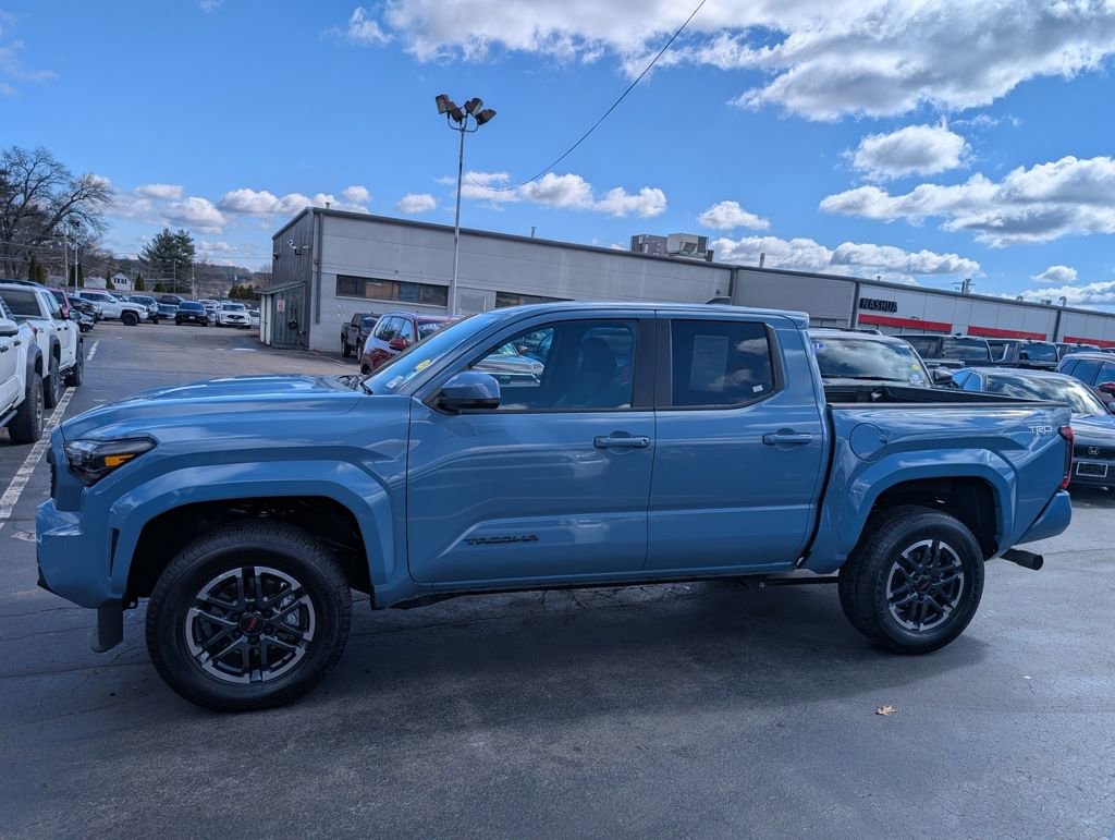 Certified 2026 Toyota Tacoma TRD Sport AWD/4WD image 3
