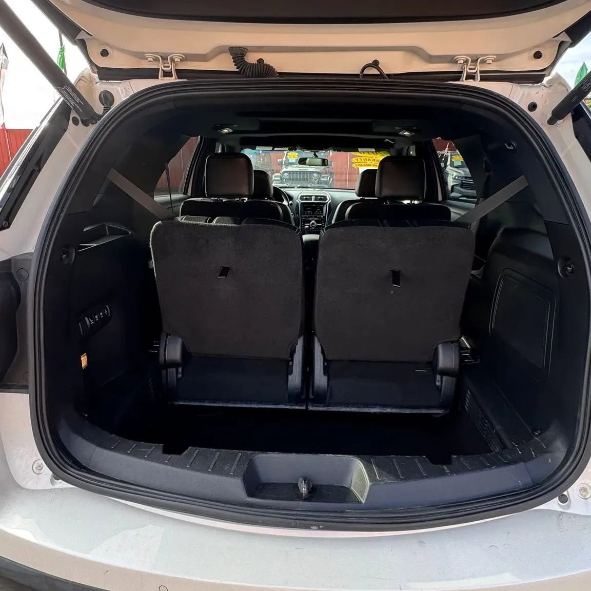Used 2016 Ford Explorer Limited image 7