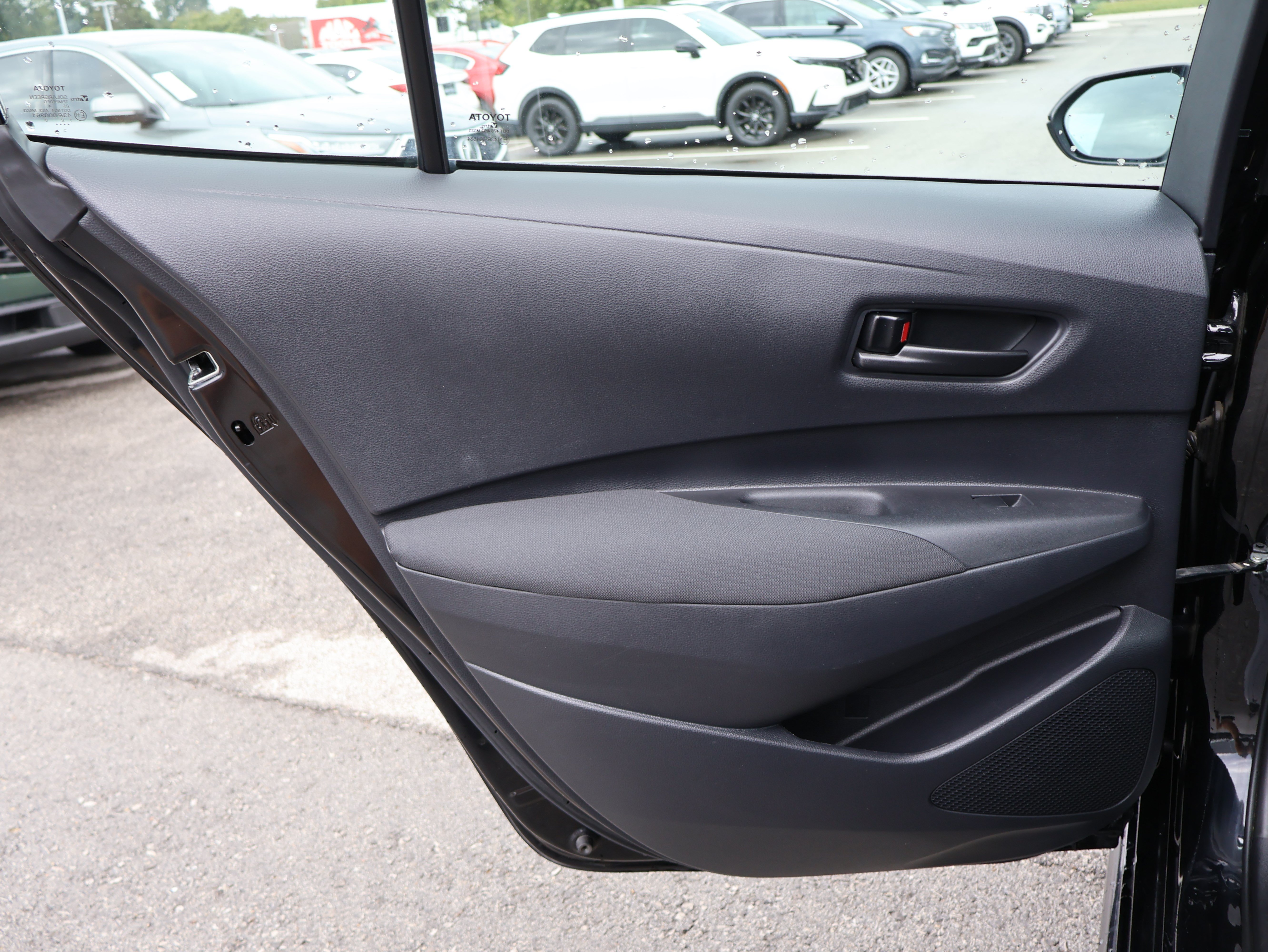 Used 2025 Toyota Corolla LE FWD image 14