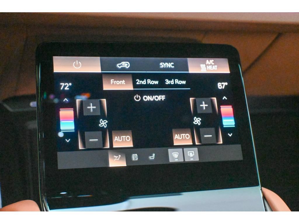 New 2027 Cadillac Vistiq Platinum AWD/4WD image 38