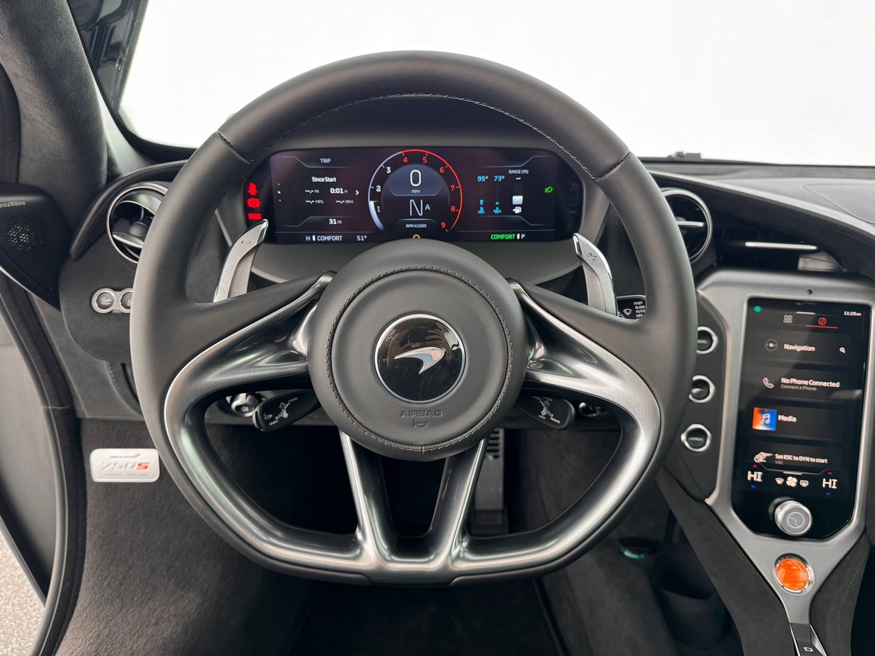 New 2026 McLaren 750S image 11