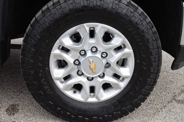 Used 2024 Chevrolet Silverado 2500 LTZ w/ LTZ Convenience Package image 15