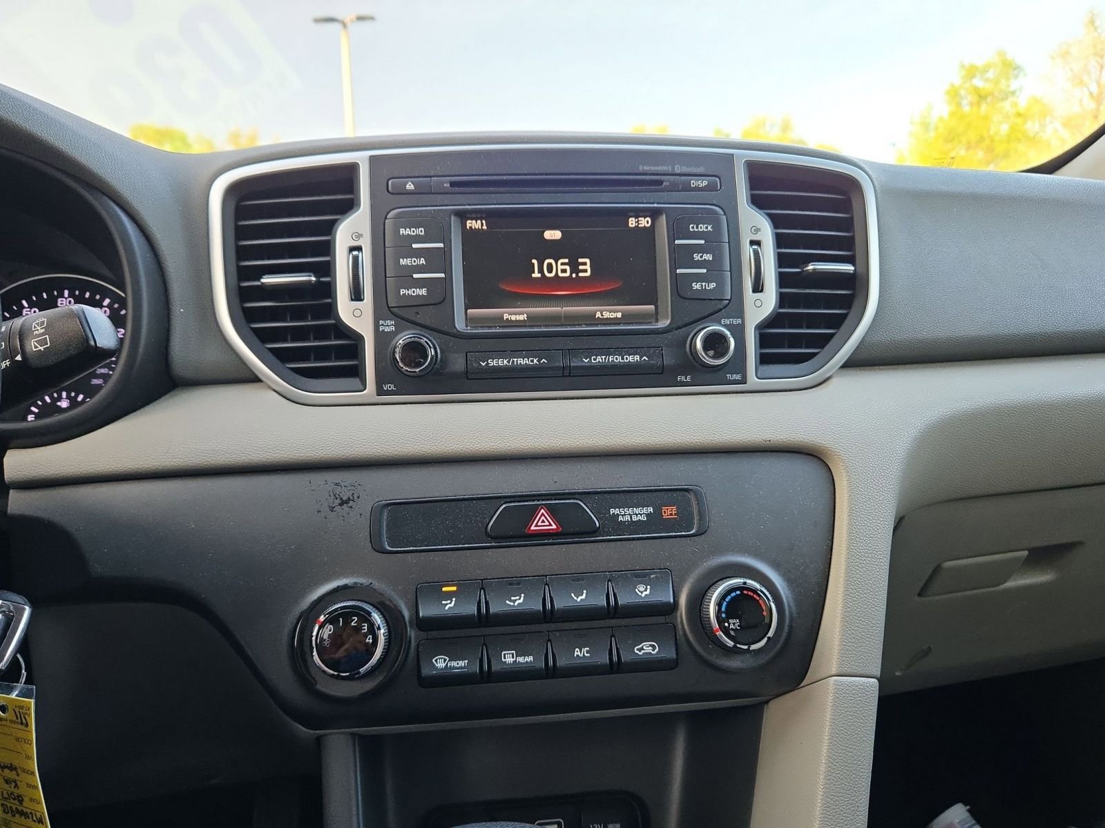 Used 2017 Kia Sportage LX w/ Option Group 012 FWD image 9