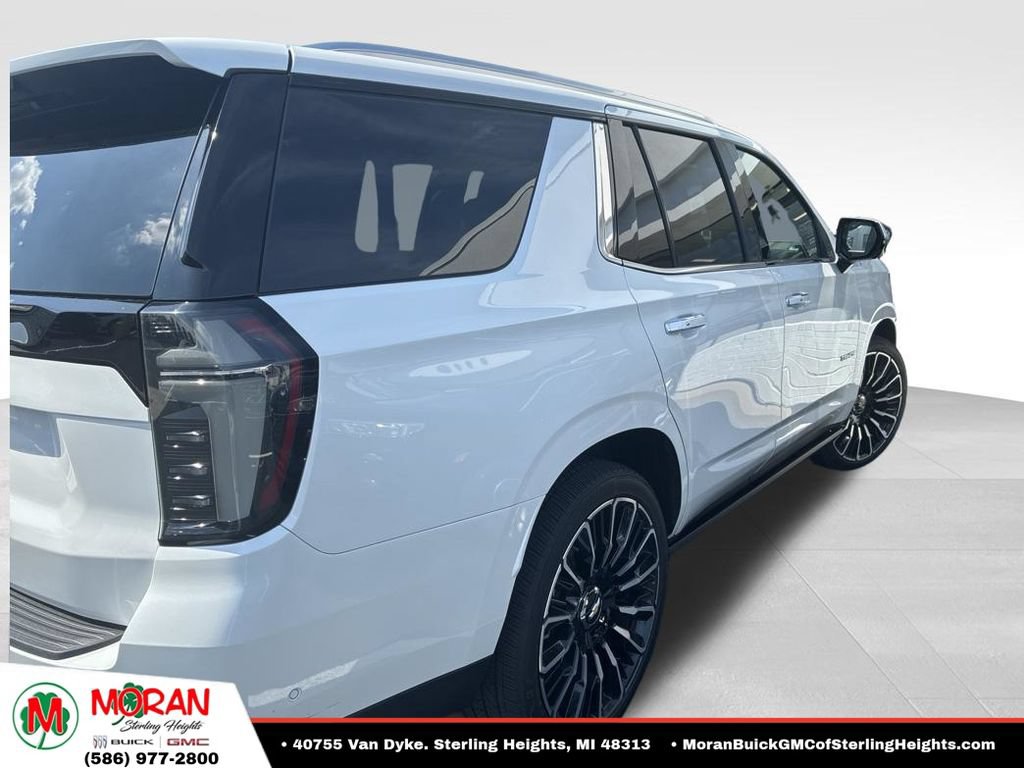 Used 2025 Chevrolet Tahoe High Country AWD/4WD image 5