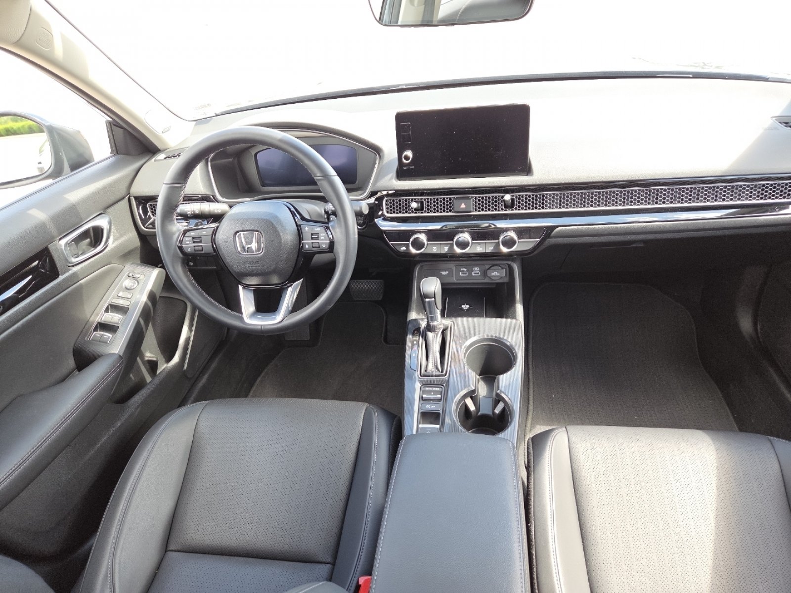 Used 2023 Honda Civic Touring image 25