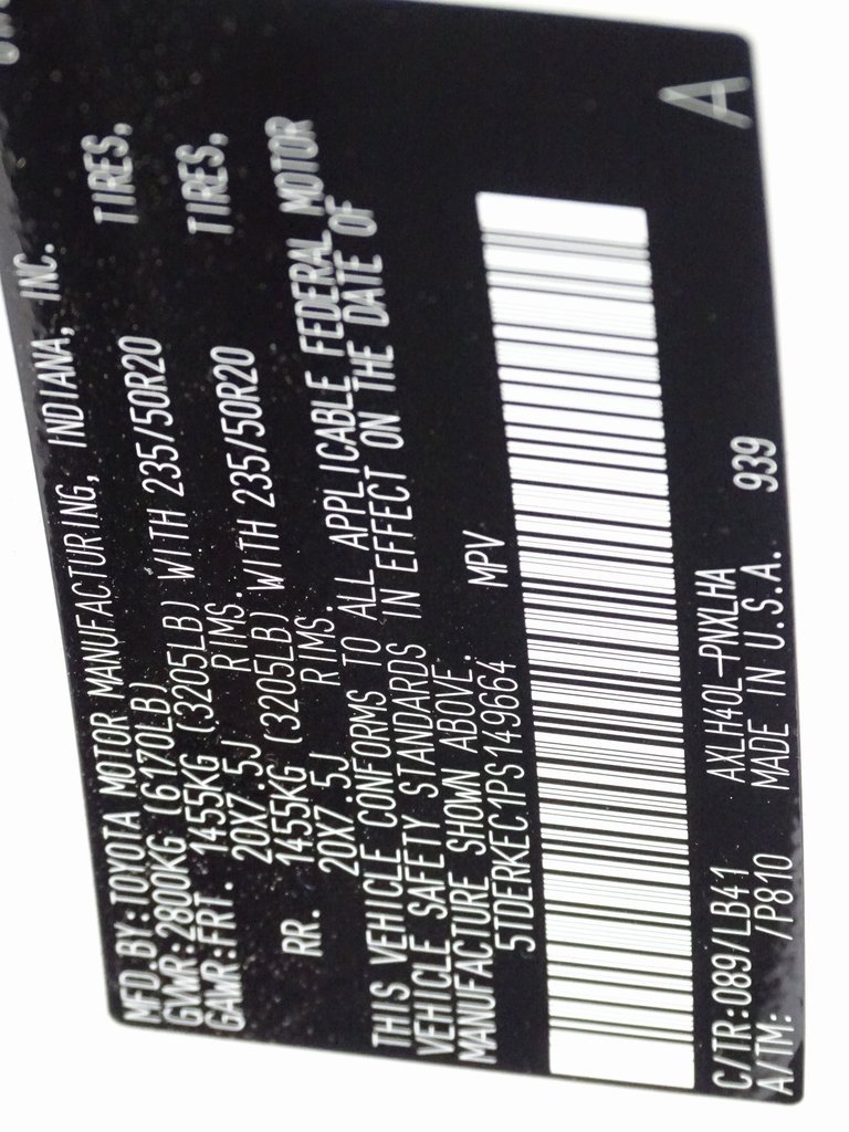 Used 2023 Toyota Sienna Platinum image 9