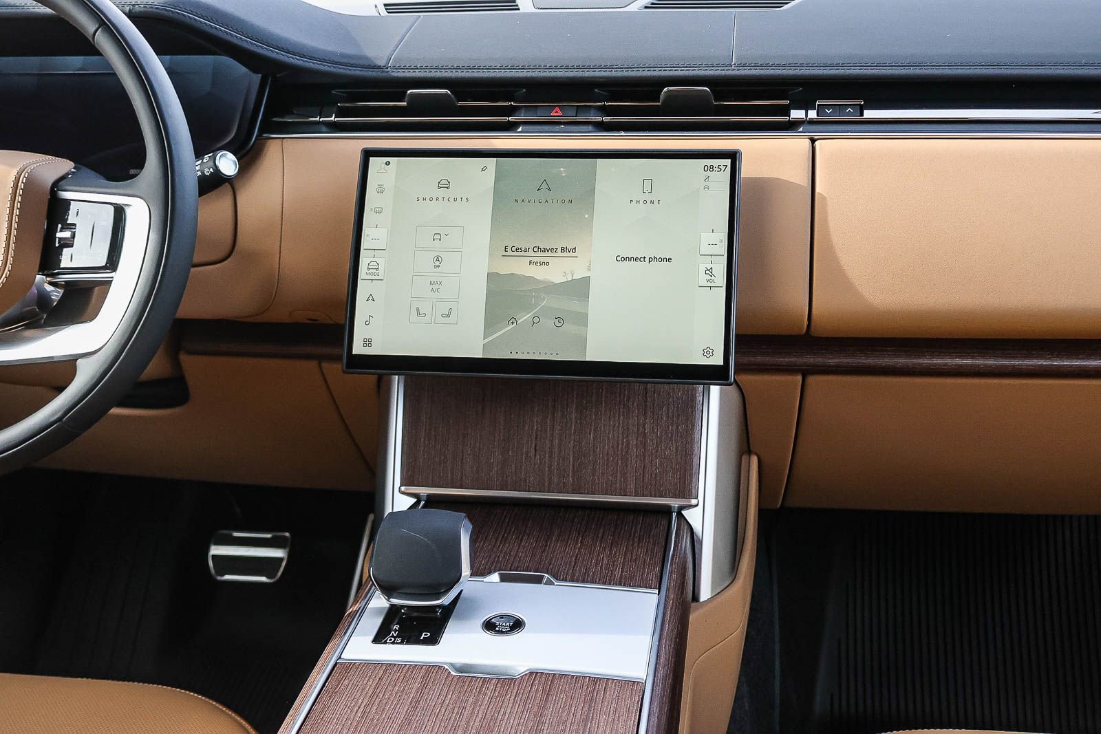 New 2026 Land Rover Range Rover SE image 24