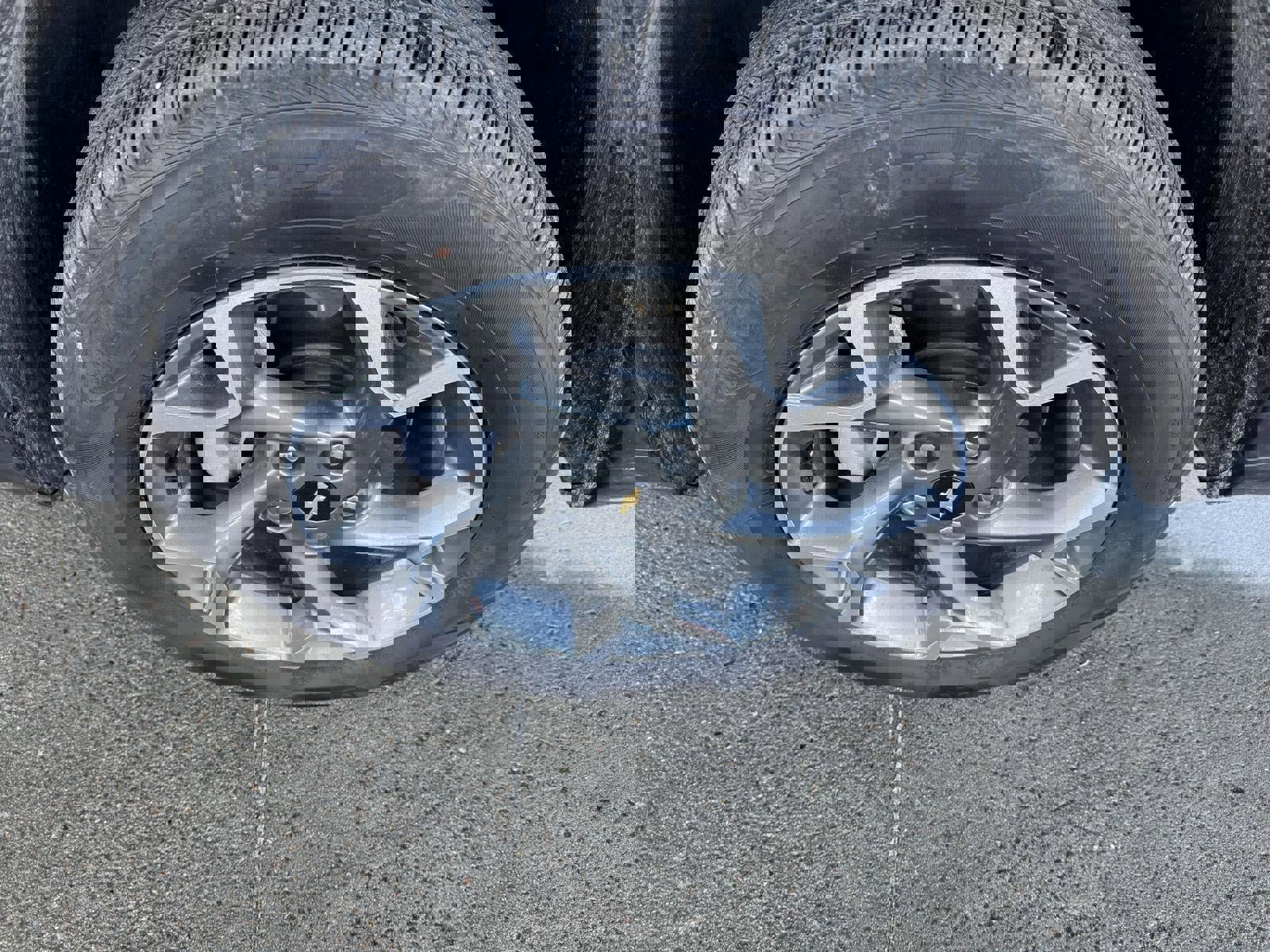 Used 2025 Chevrolet Trax LT w/ LT Convenience Package FWD image 7