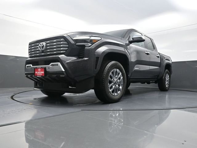 Used 2024 Toyota Tacoma Limited w/ Limited Package (LT) AWD/4WD image 32