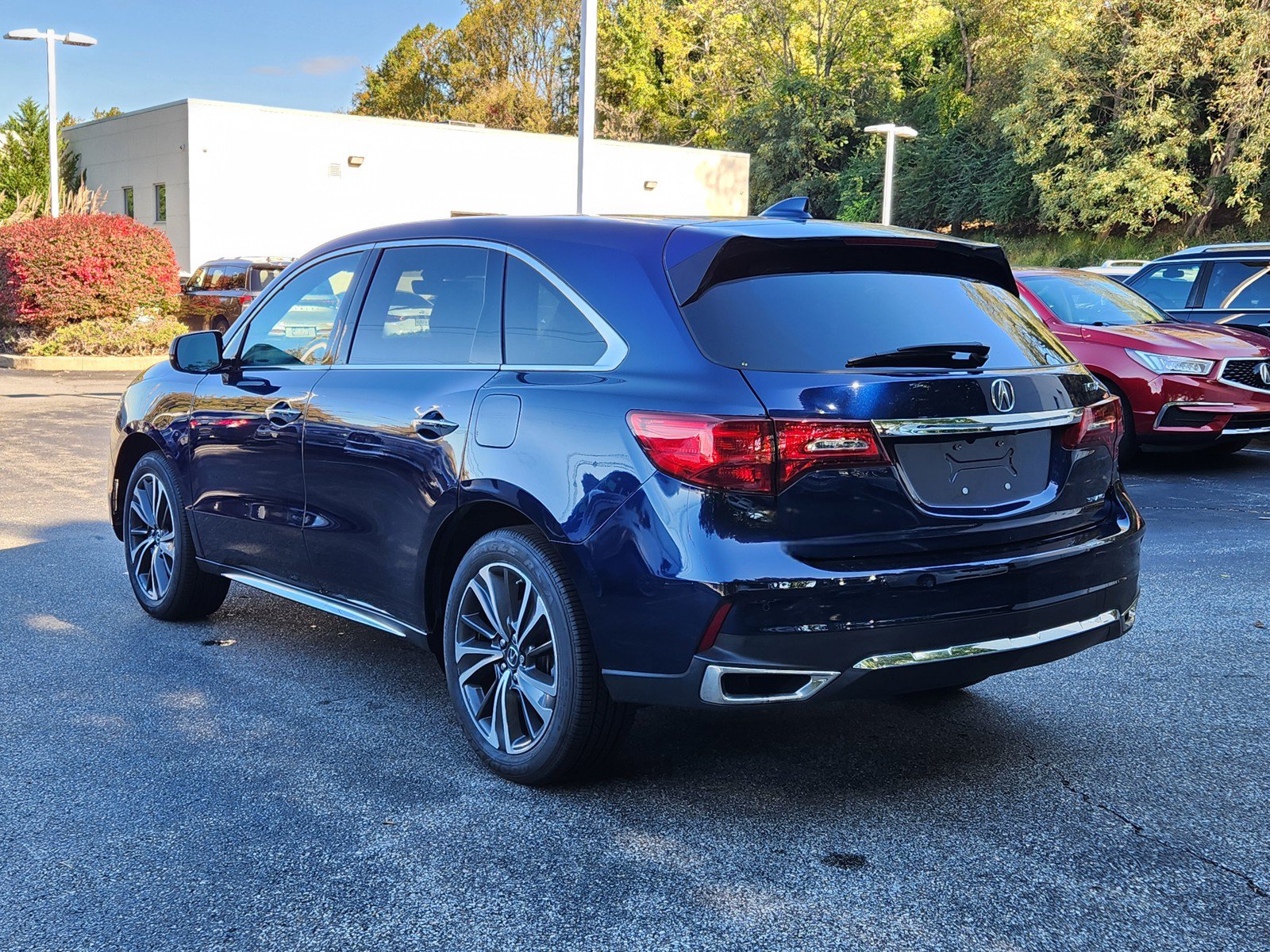 Used 2020 Acura MDX w/ Technology Package AWD/4WD image 3