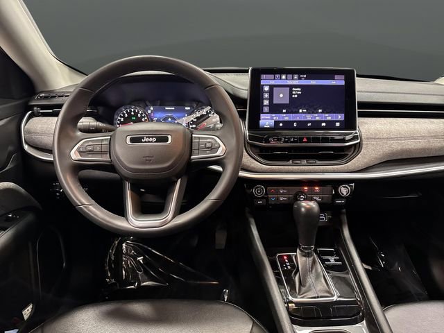 Used 2022 Jeep Compass Latitude image 5