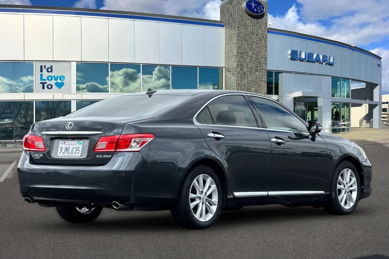 Used 2010 Lexus ES 350 FWD image 2