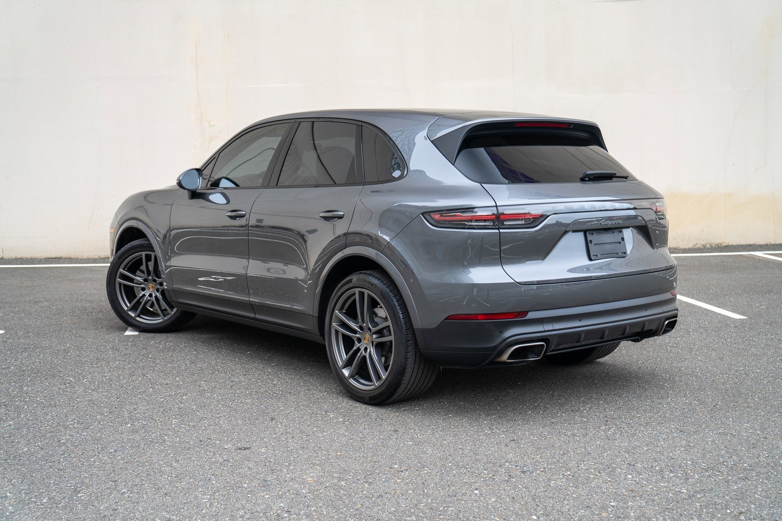 Used 2023 Porsche Cayenne image 3