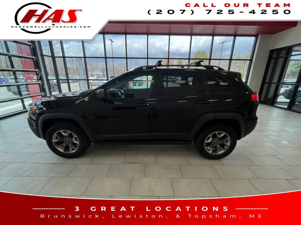 Used 2019 Jeep Cherokee Trailhawk w/ Comfort/Convenience Group AWD/4WD image 2