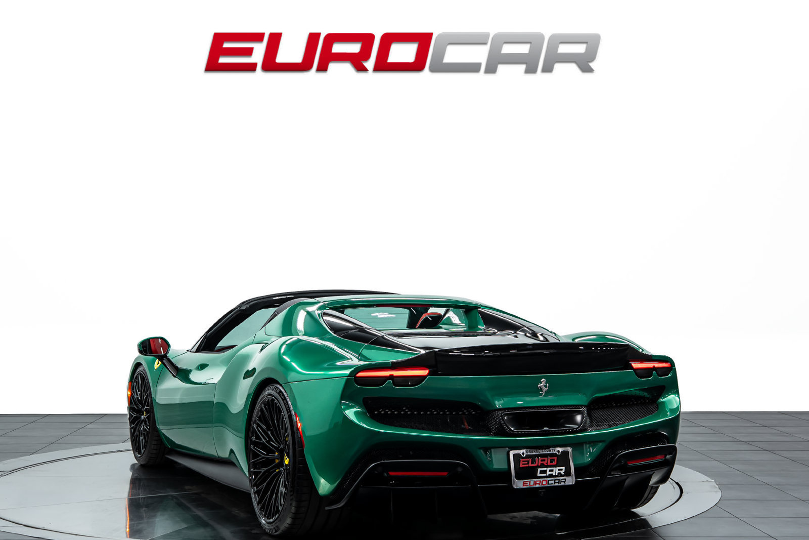 Used 2024 Ferrari 296 GTS RWD image 4