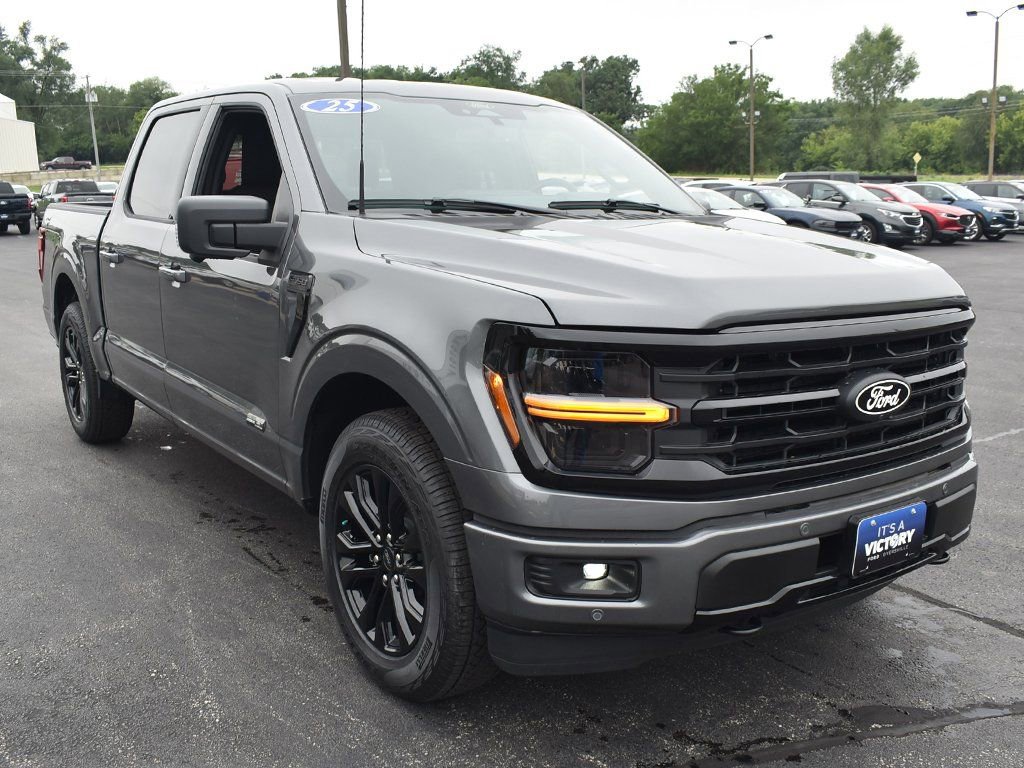 New 2025 Ford F150 XLT w/ Equipment Group 302A MID image 13