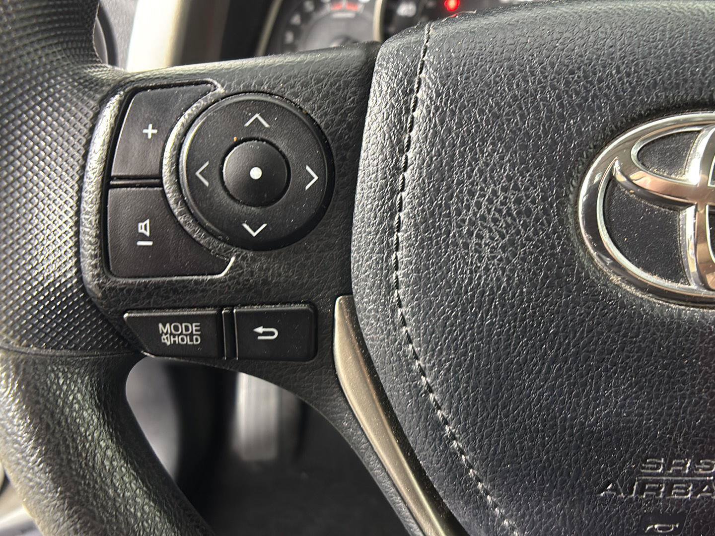 Used 2013 Toyota RAV4 LE AWD/4WD image 30
