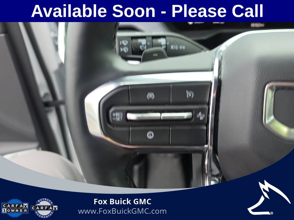 Used 2025 GMC Acadia Elevation w/ Elevation Premium Package AWD/4WD image 13