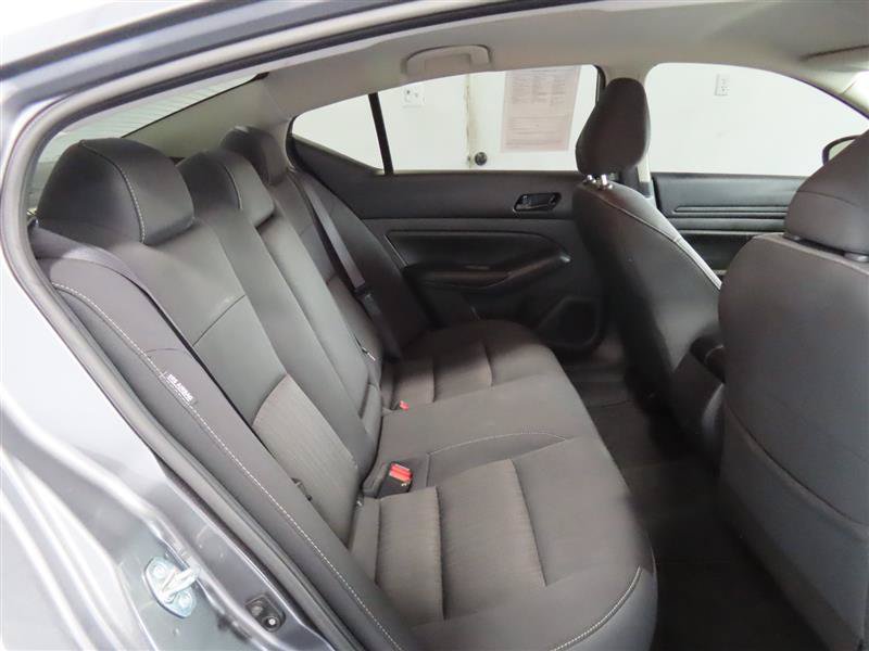 Used 2024 Nissan Altima 2.5 SV FWD image 31