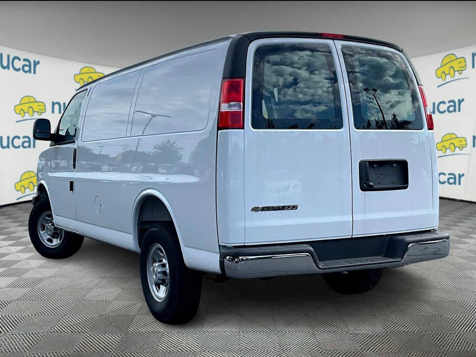 New 2025 Chevrolet Express 2500 w/ Driver Convenience Package image 9