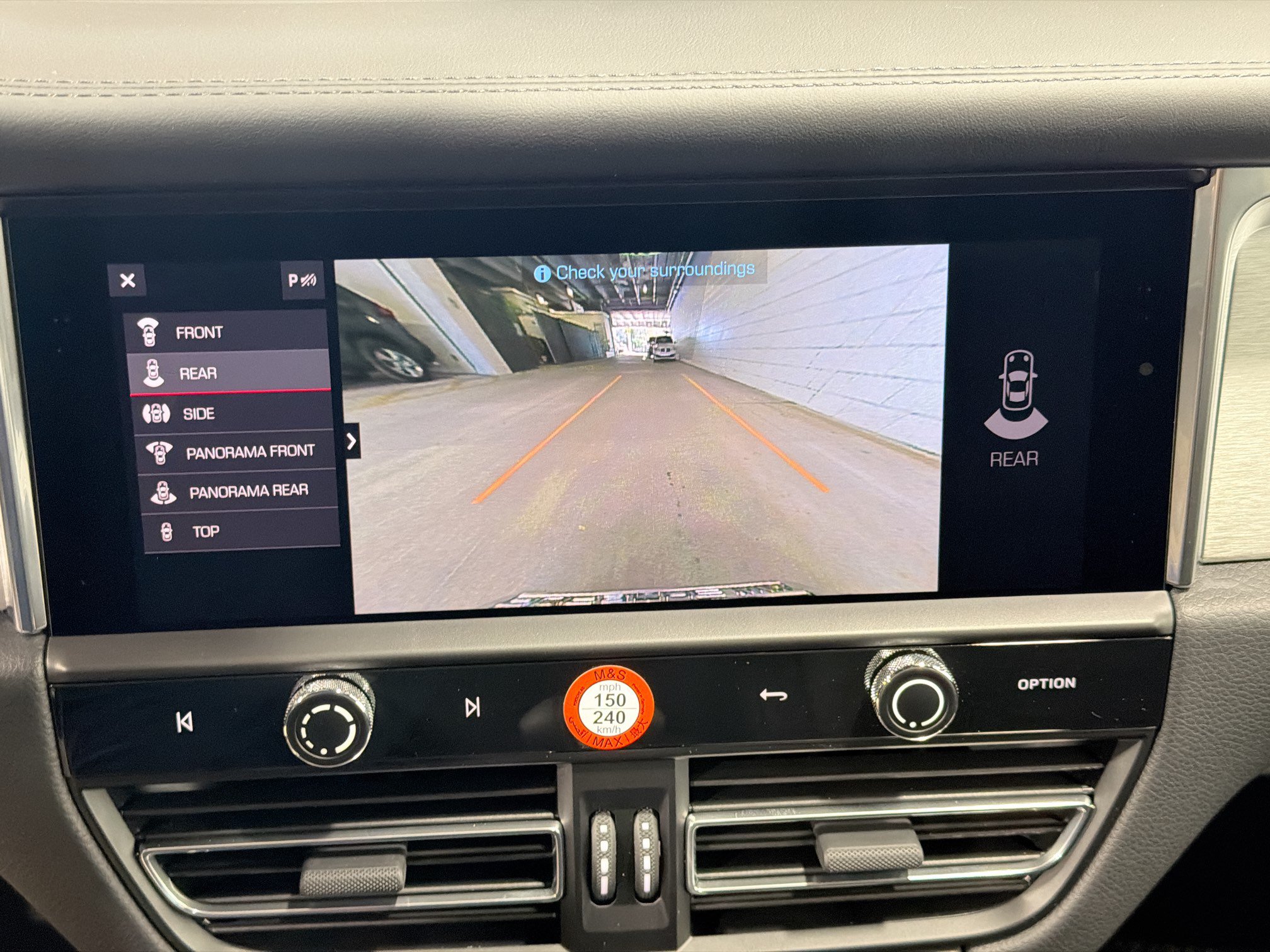 Certified 2026 Porsche Macan S AWD/4WD image 33