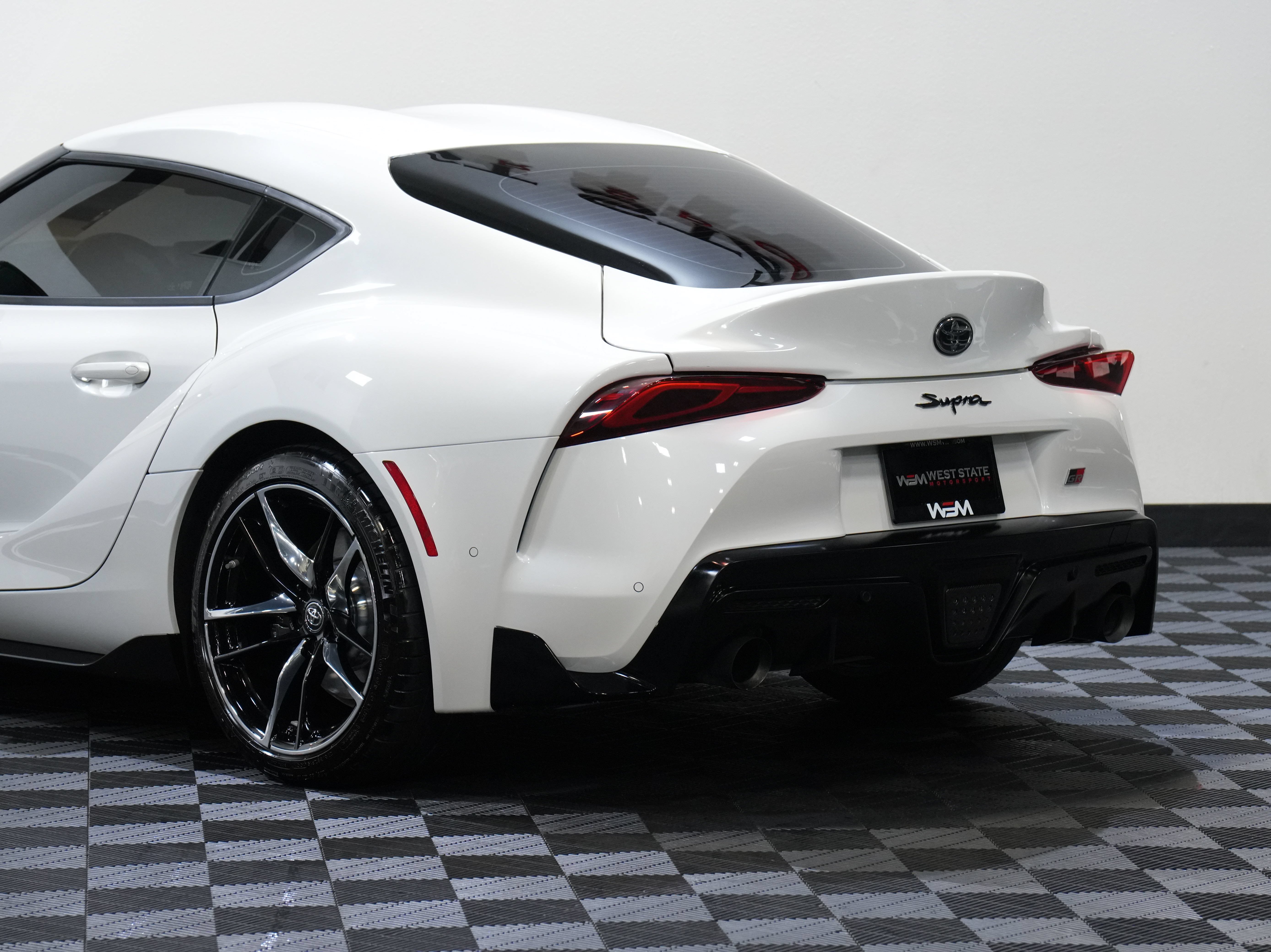 Used 2021 Toyota Supra w/ Safety & Technology Package RWD image 15