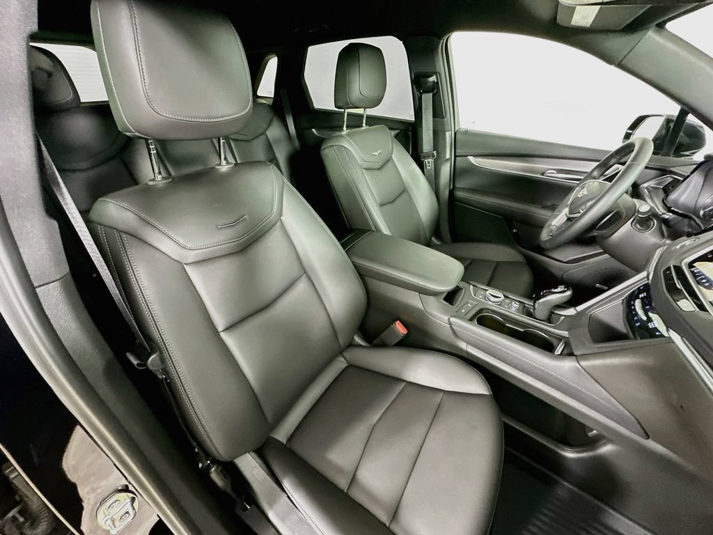 New 2026 Cadillac XT5 Luxury w/ LPO, Floor Liner Package FWD image 33