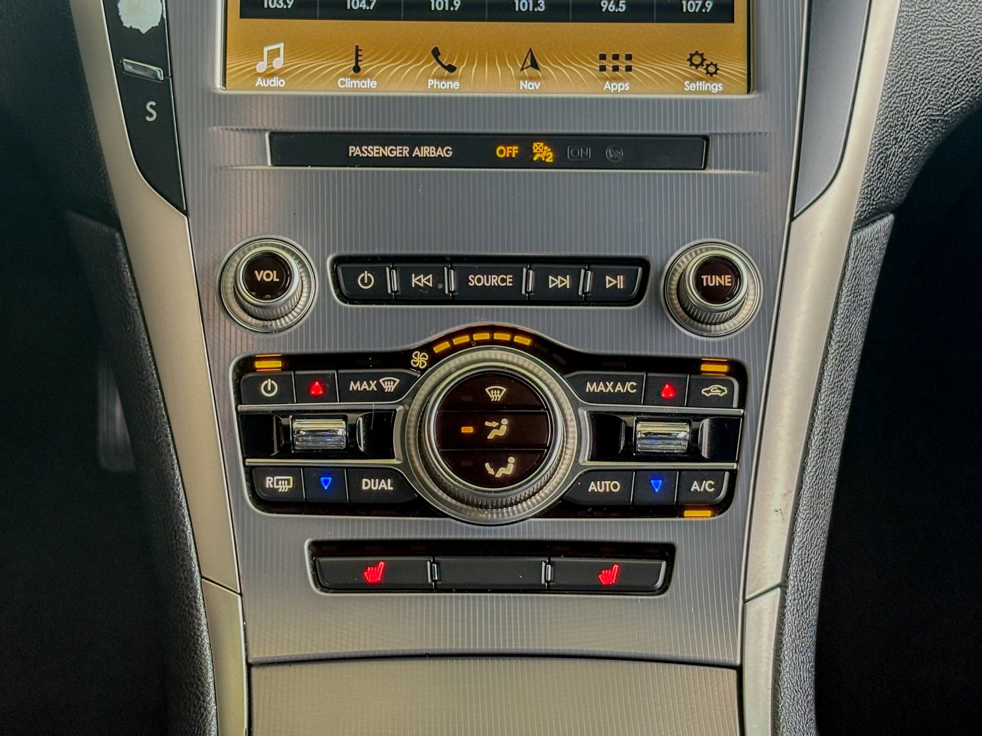 Used 2019 Lincoln MKZ Reserve FWD image 29