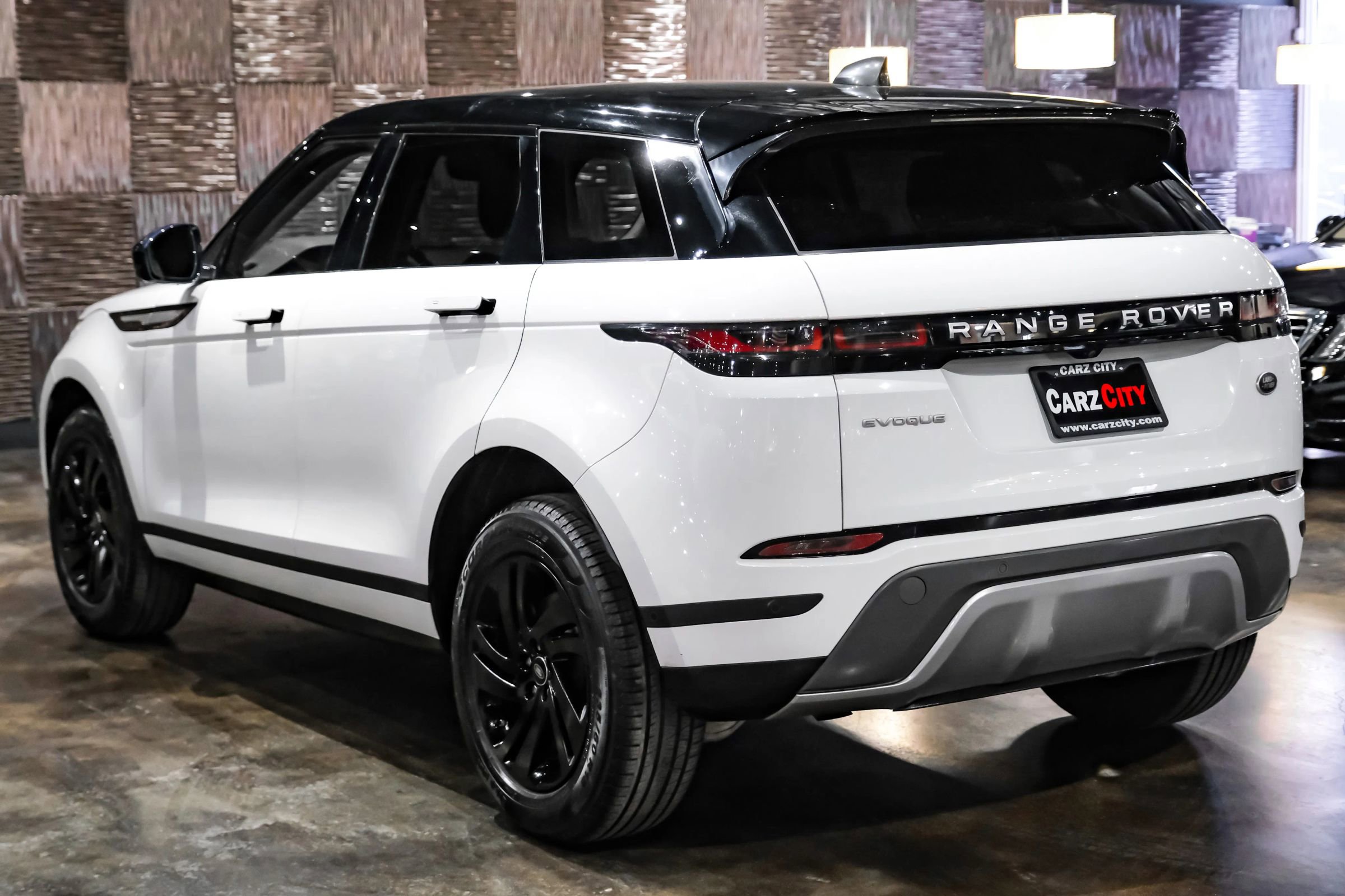 Used 2021 Land Rover Range Rover Evoque S AWD/4WD image 9