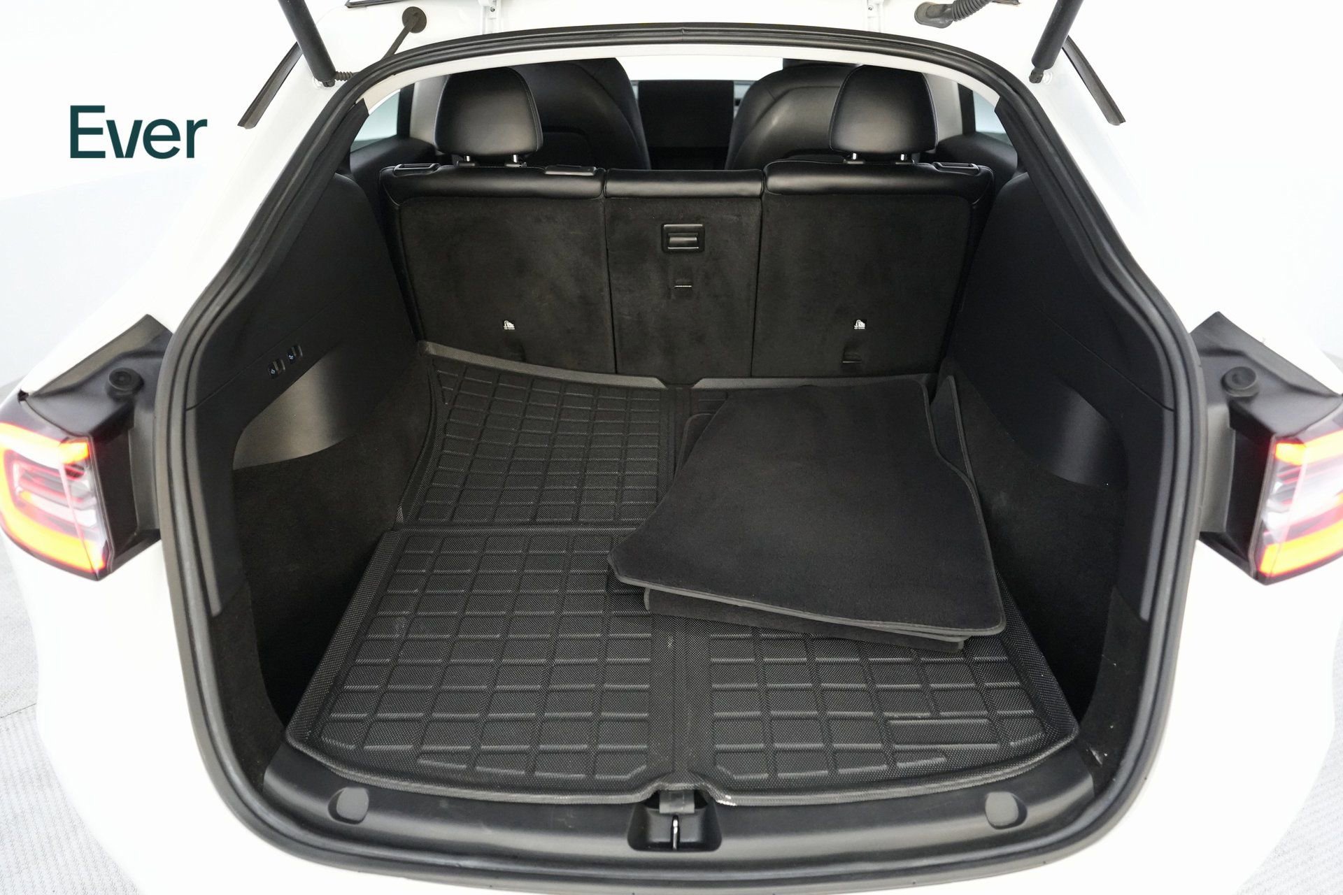 Used 2022 Tesla Model Y Performance image 23