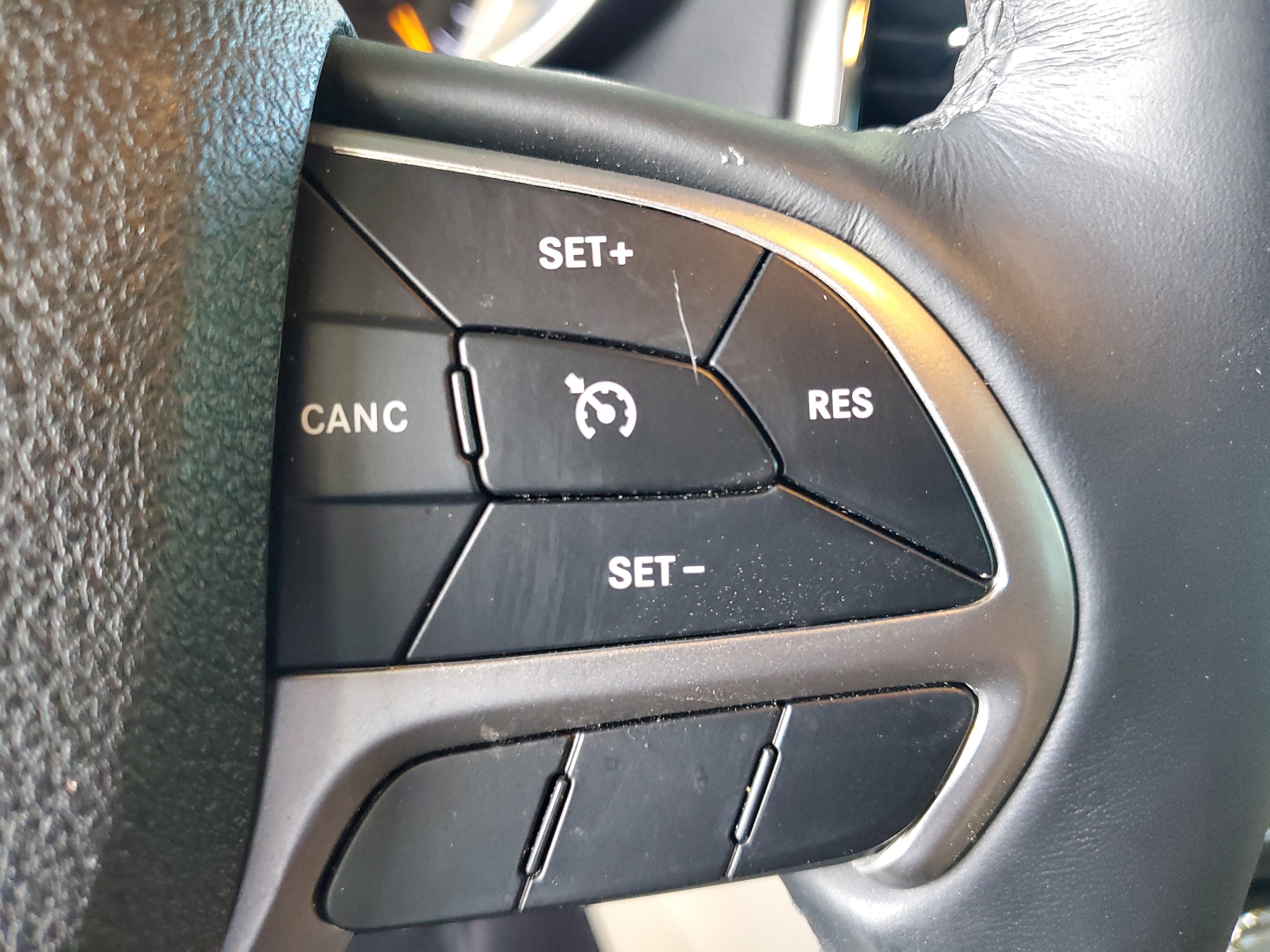 Used 2018 Jeep Grand Cherokee Limited RWD image 24