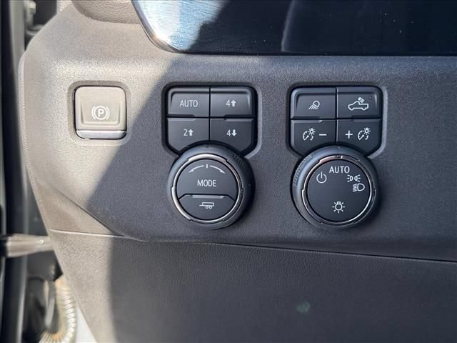 Certified 2024 Chevrolet Silverado 1500 LT w/ Z71 Off-Road Package AWD/4WD image 15