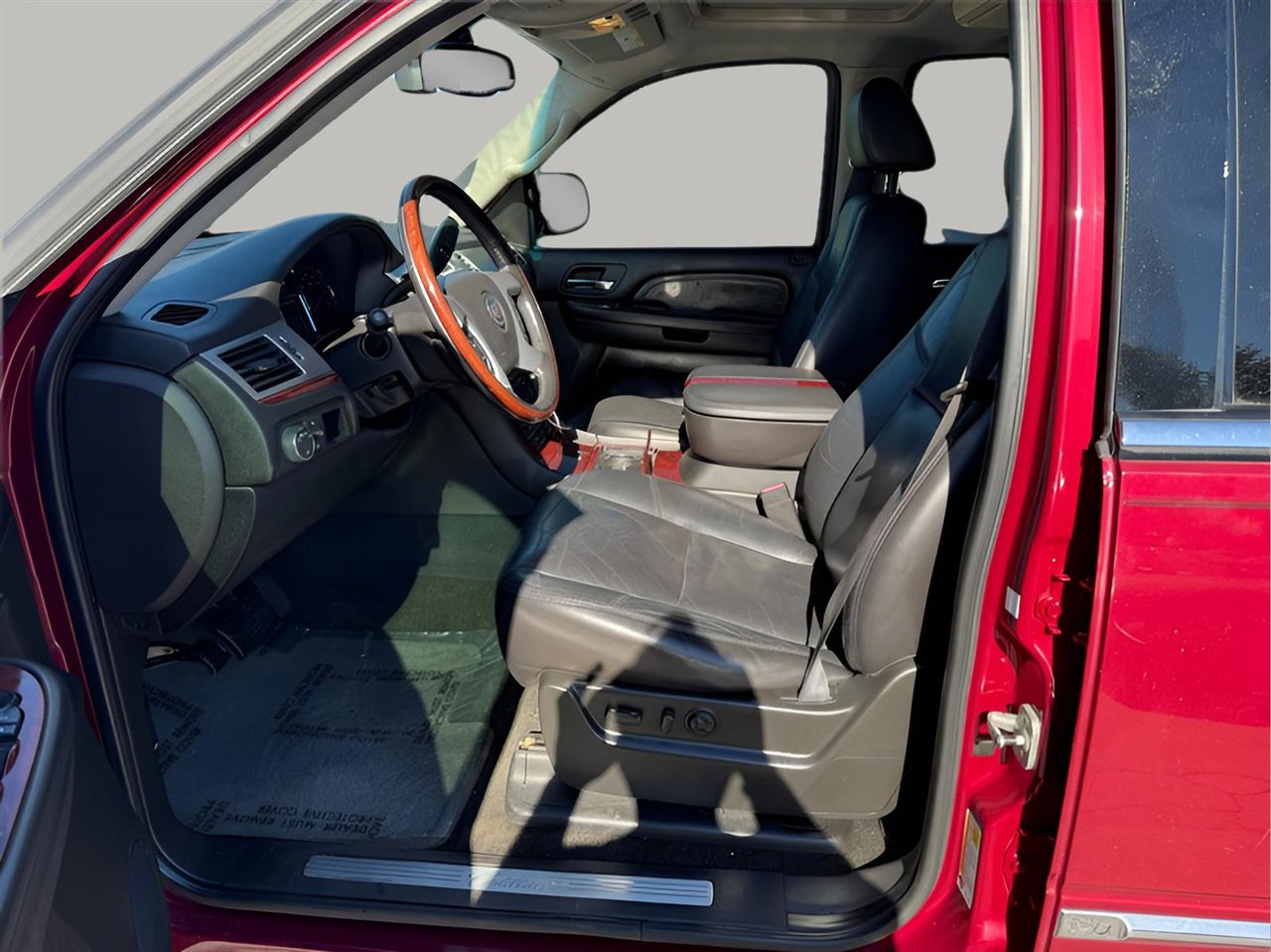 Used 2007 Cadillac Escalade 2WD w/ Information Package image 10