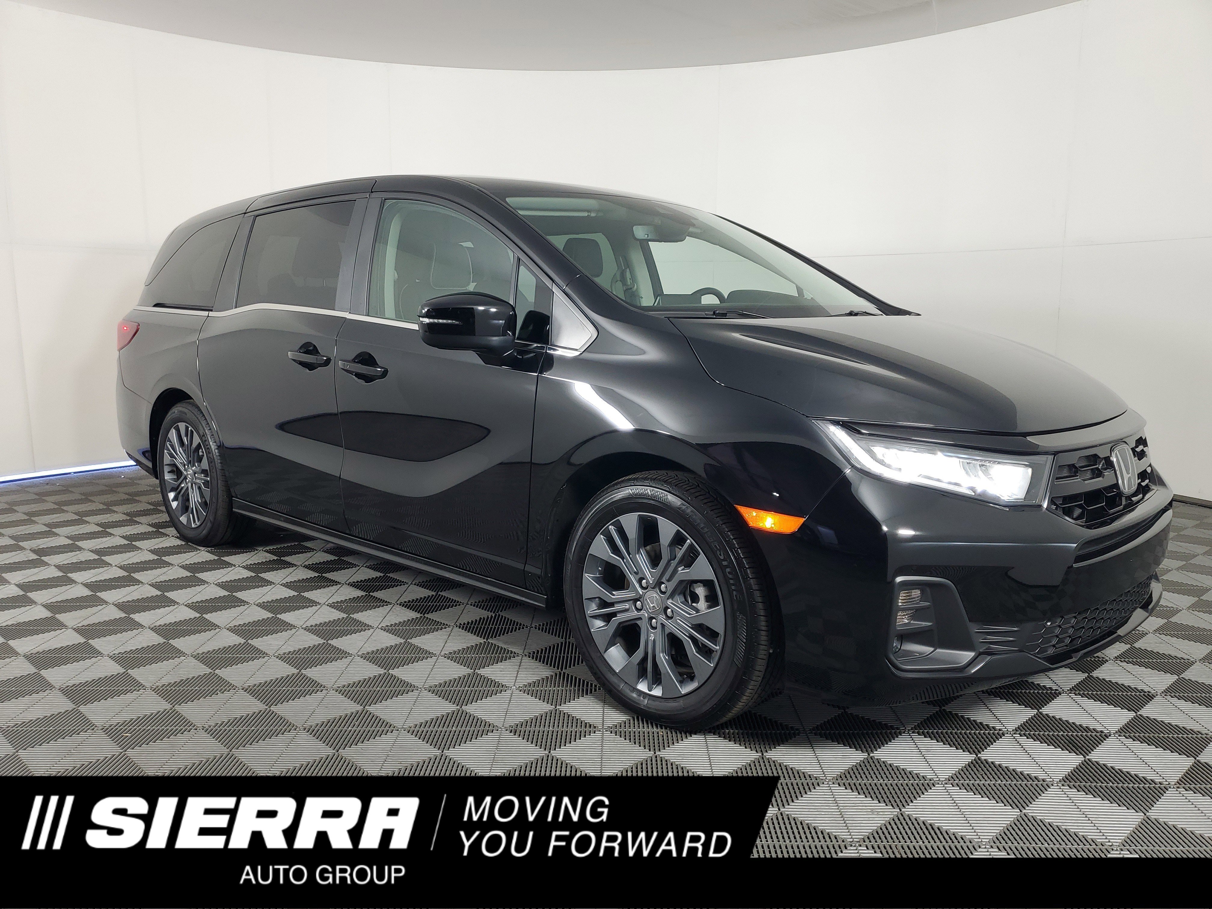 Used 2025 Honda Odyssey Touring