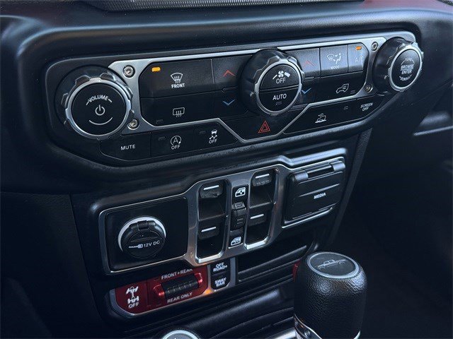 Used 2022 Jeep Gladiator Rubicon w/ Trailer Tow Package image 20