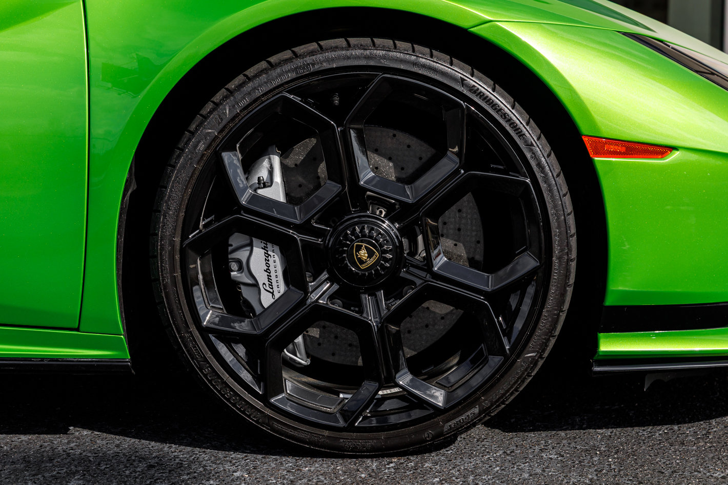 Used 2023 Lamborghini Huracan Tecnica image 27