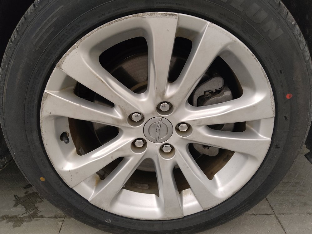 Used 2016 Chrysler 200 Limited FWD image 31