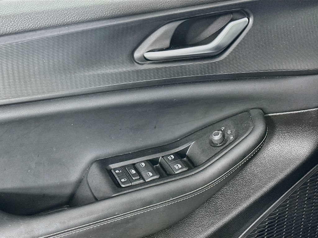 Used 2024 Jeep Grand Cherokee Altitude AWD/4WD image 26