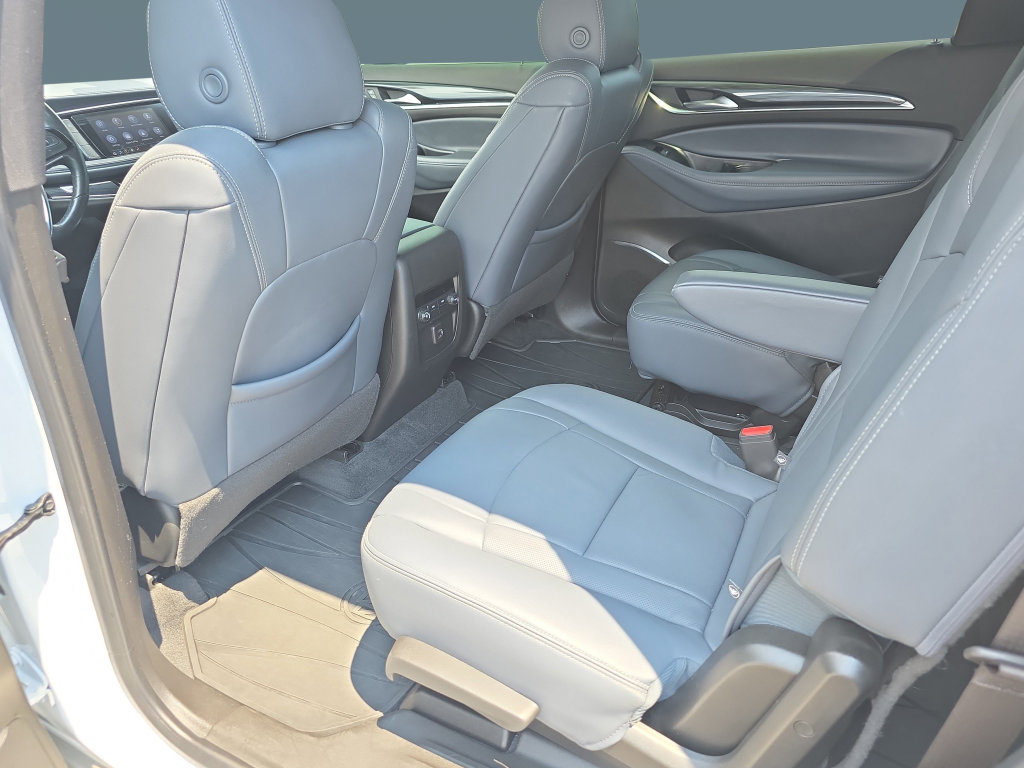 Used 2023 Buick Enclave Essence FWD image 29
